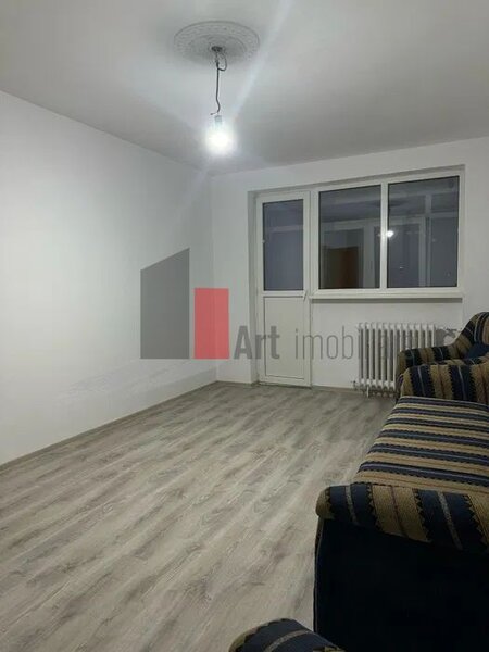 Vanzare apartament 3 camere decomandat Brancoveanu - Piata Resita